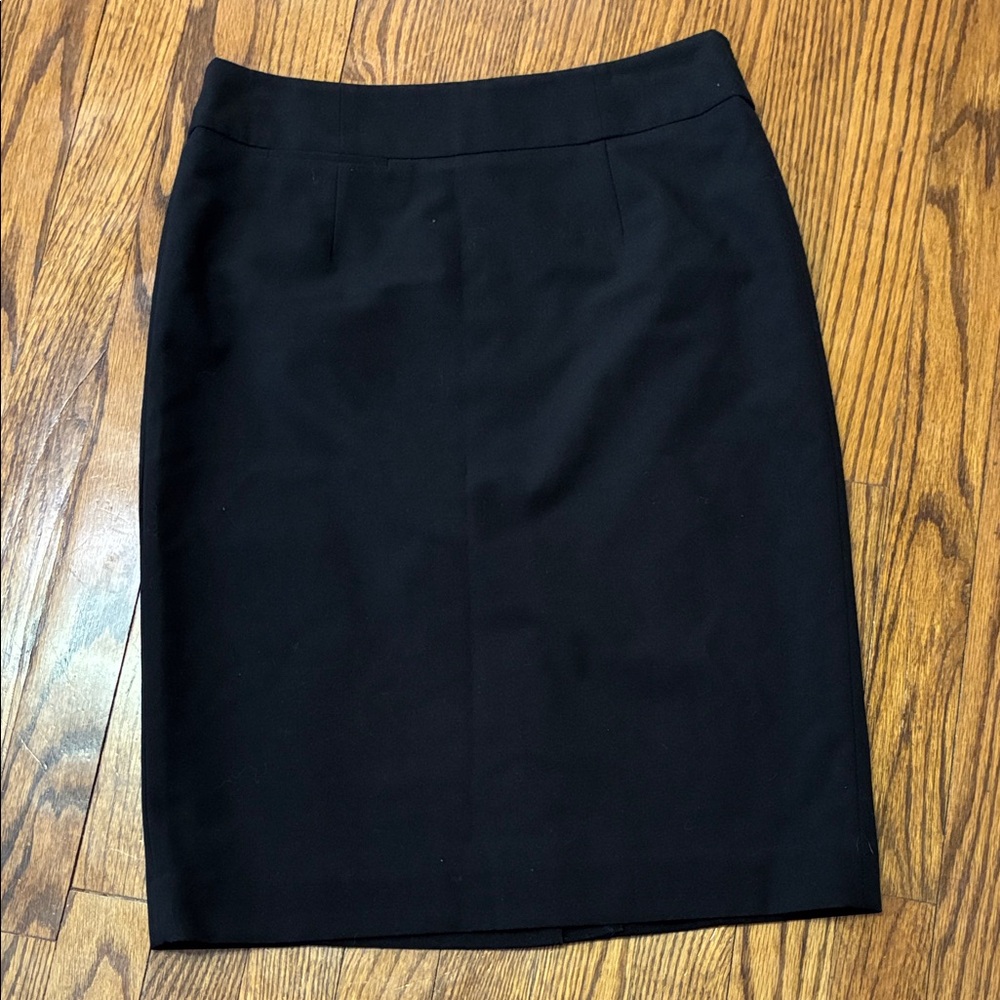 Calvin Klein Black Pencil Skirt Classic Tailored Silhouette size 2